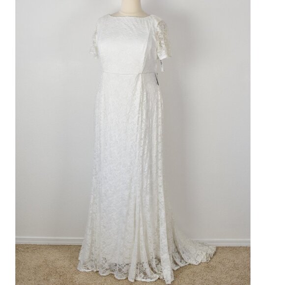 Torrid Ivory Lace Short Sleeve Fit & Flare Wedding Dress NEW - 22 - Picture 6 of 12